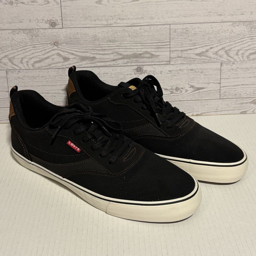 Levi's Strauss Low Top Men's Comfort Shoes Aneakers Black 51975641A Size 13 NWOT